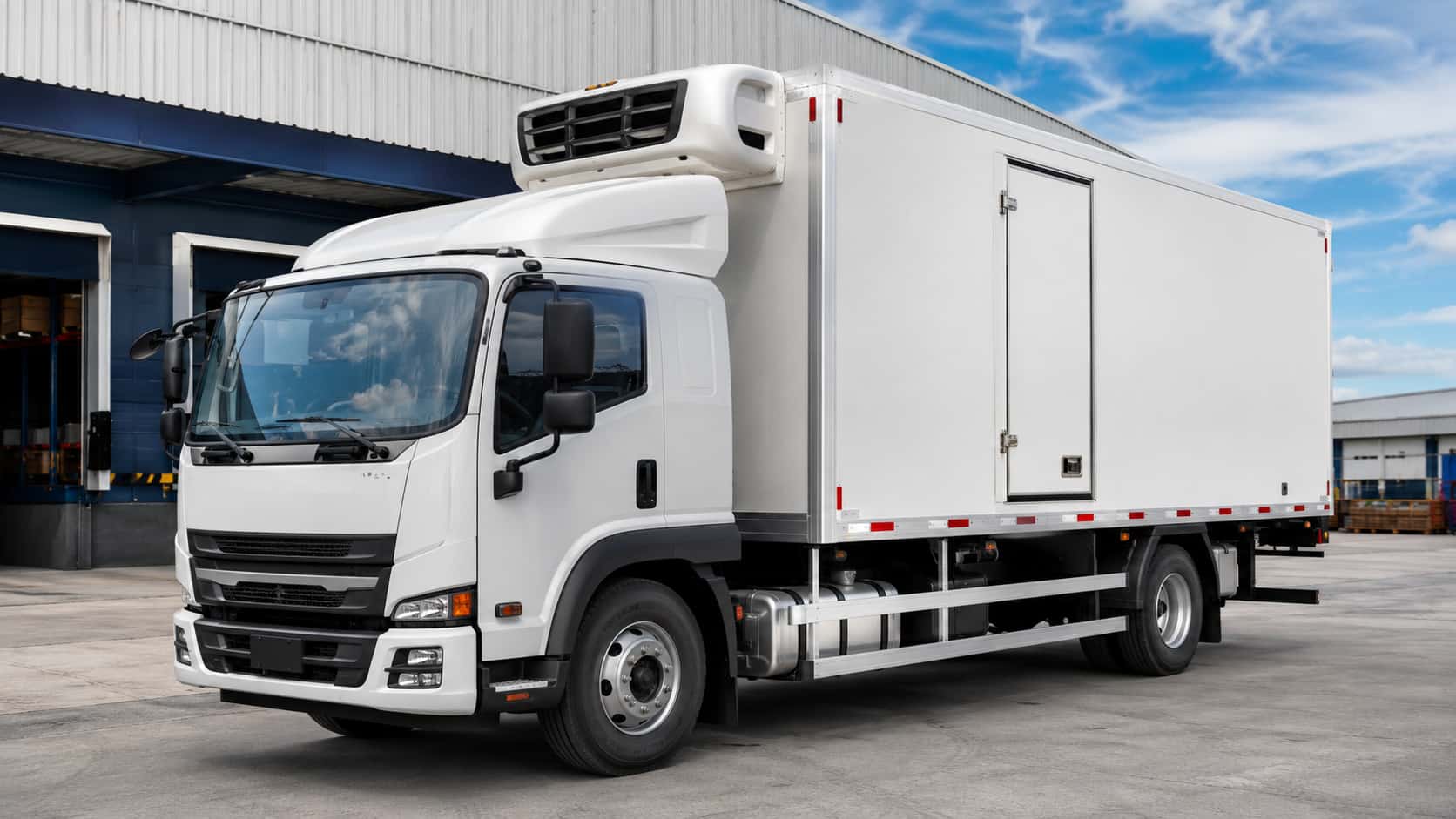 Escolha seu baú refrigerado novo com projeto exclusivo